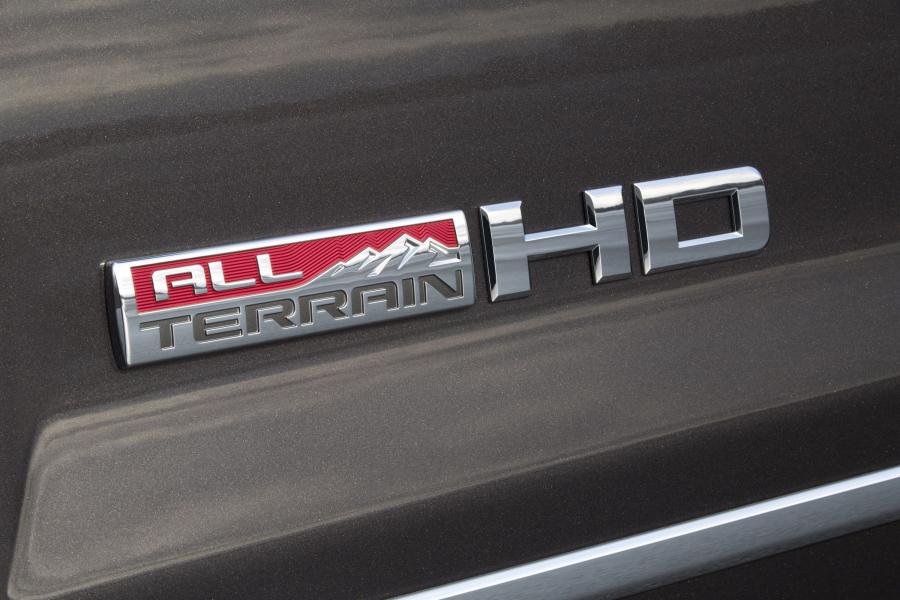  GMC Sierra All Terrain 2500 HD Crew Cab 2015 года  (фото 9 из 10)